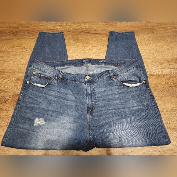 Plus Skinny Jeans Size 22 - Picture 8 of 8